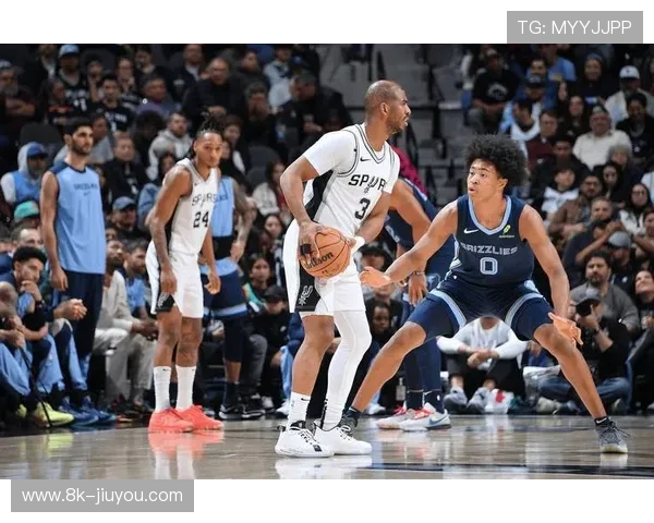 马刺灰熊胜率悬殊,文班亚马复出替补待命 马刺灰熊胜率悬殊,文班亚马复出替补待命